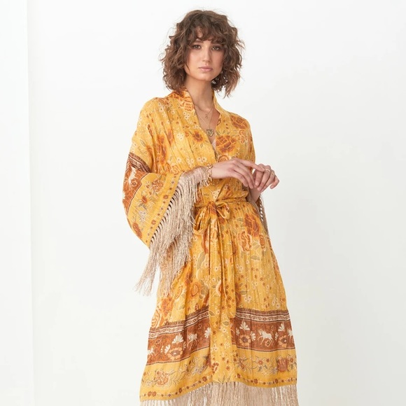 Spell and the Gypsy Mystic Robe **S/M** - Picture 2 of 4